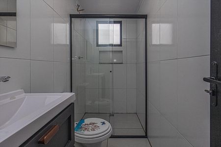 Casa à venda com 111m², 3 quartos e 2 vagas Casa à venda com 111m², 3 quartos e 2 vagasbanheiro social_2