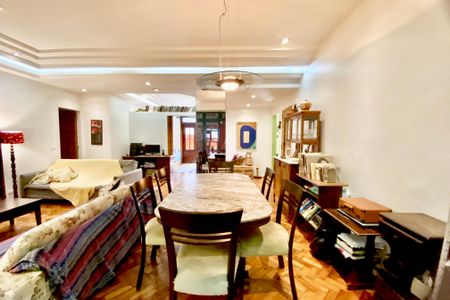 Apartamento para alugar com 140m², 3 quartos e 1 vaga Apartamento para alugar com 140m², 3 quartos e 1 vagaSala