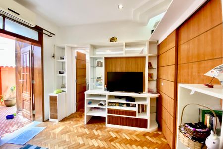 Apartamento para alugar com 140m², 3 quartos e 1 vaga Apartamento para alugar com 140m², 3 quartos e 1 vagaSuite 2