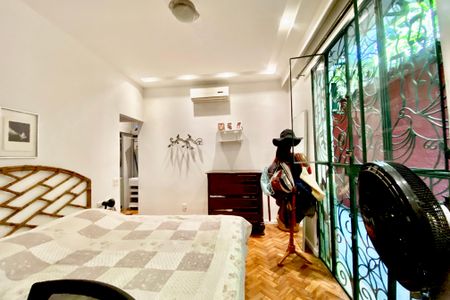 Apartamento para alugar com 140m², 3 quartos e 1 vaga Apartamento para alugar com 140m², 3 quartos e 1 vagaSuite