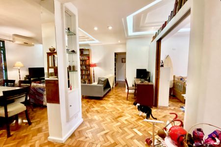 Sala  de apartamento para alugar com 3 quartos, 140m² em Jardim Botânico, Rio de Janeiro