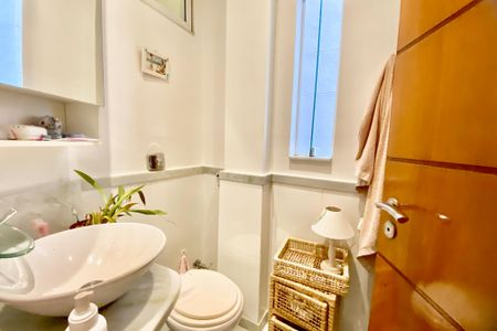 Apartamento para alugar com 140m², 3 quartos e 1 vaga Apartamento para alugar com 140m², 3 quartos e 1 vagaBanheiro da suíte 3