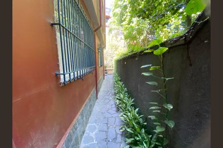 Apartamento para alugar com 140m², 3 quartos e 1 vaga Apartamento para alugar com 140m², 3 quartos e 1 vagaEntrada