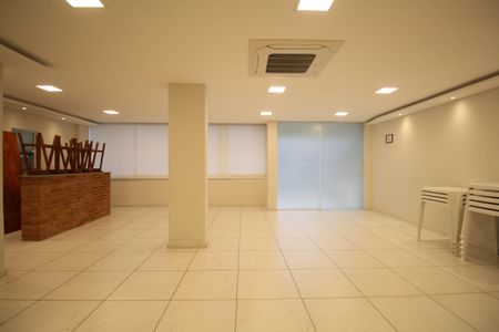 Apartamento para alugar com 92m², 4 quartos e 1 vagaÁrea comum - Salão de festas