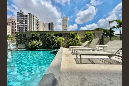 Apartamento para alugar com 130m², 2 quartos e 2 vagasÁrea comum - Piscina