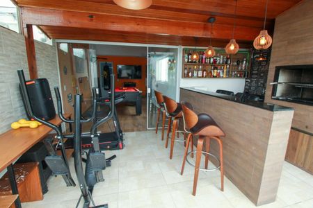 Apartamento à venda com 108m², 2 quartos e 2 vagas Apartamento à venda com 108m², 2 quartos e 2 vagasEspaço Gourmet