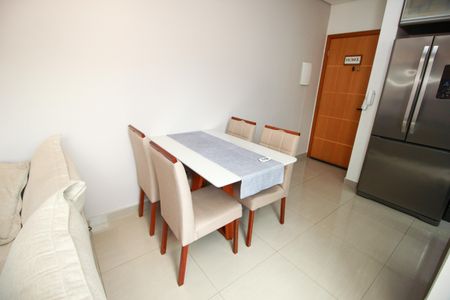 Apartamento à venda com 108m², 2 quartos e 2 vagas Apartamento à venda com 108m², 2 quartos e 2 vagasSala de Jantar