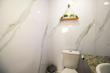 Apartamento à venda com 108m², 2 quartos e 2 vagas Apartamento à venda com 108m², 2 quartos e 2 vagasLavabo