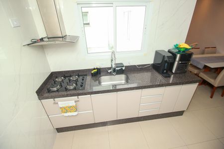 Apartamento à venda com 108m², 2 quartos e 2 vagas Apartamento à venda com 108m², 2 quartos e 2 vagasCozinha