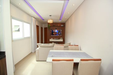 Apartamento à venda com 108m², 2 quartos e 2 vagas Apartamento à venda com 108m², 2 quartos e 2 vagasSala