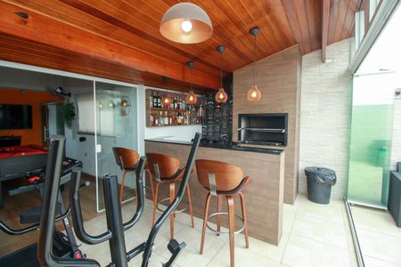 Apartamento à venda com 108m², 2 quartos e 2 vagas Apartamento à venda com 108m², 2 quartos e 2 vagasEspaço Gourmet