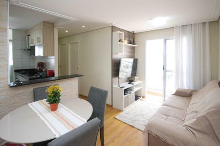 Sala de apartamento à venda com 2 quartos, 48m² em Itaquera, São Paulo