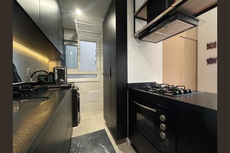 Cozinha de apartamento para alugar com 1 quarto, 52m² em Campeche, Florianópolis