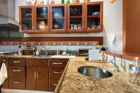 Casa à venda com 380m², 4 quartos e sem vagaCozinha