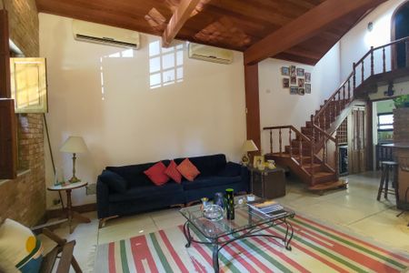 Casa à venda com 380m², 4 quartos e sem vagaSala