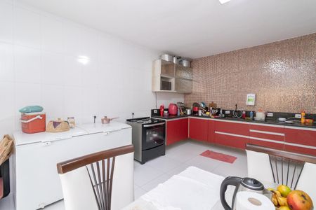 Casa para alugar com 300m², 4 quartos e 2 vagasCozinha