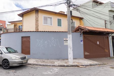 Casa para alugar com 300m², 4 quartos e 2 vagasFachada