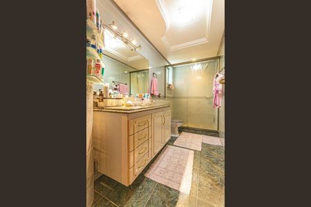 Banheiro 1 de apartamento para alugar com 3 quartos, 239m² em Centro, Canoas