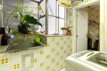 Apartamento à venda com 88m², 3 quartos e 1 vagaÁrea de Serviço