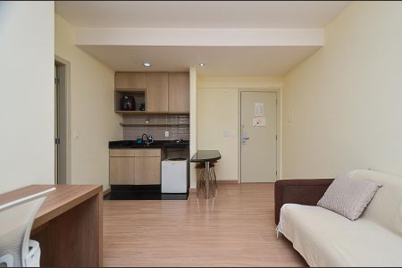 Sala  de apartamento para alugar com 1 quarto, 40m² em Barro Preto, Belo Horizonte