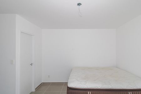 Studio à venda com 30m², 1 quarto e sem vaga Studio à venda com 30m², 1 quarto e sem vagaStudio