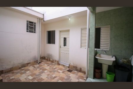 Casa para alugar com 28m², 1 quarto e 1 vaga