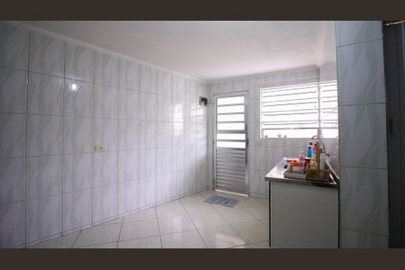 Casa para alugar com 28m², 1 quarto e sem vaga