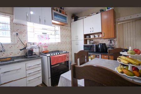 Casa à venda com 150m², 3 quartos e 2 vagasCozinha