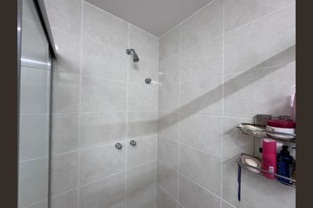 Apartamento à venda com 157m², 4 quartos e 3 vagasSuíte 2 - Banheiro