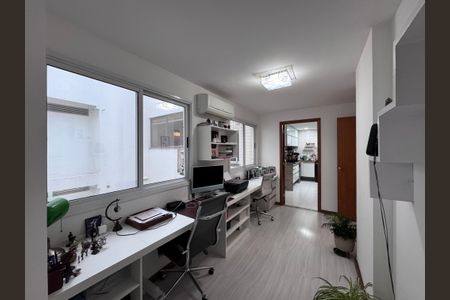 Apartamento à venda com 157m², 4 quartos e 3 vagasCorredor - Escritório