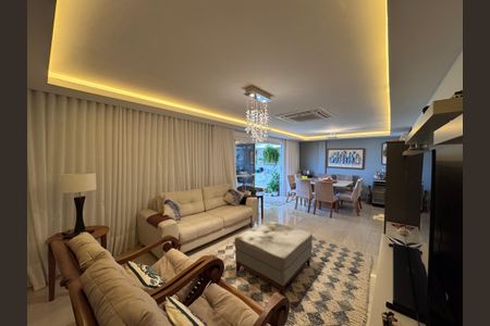 Apartamento à venda com 157m², 4 quartos e 3 vagasSala