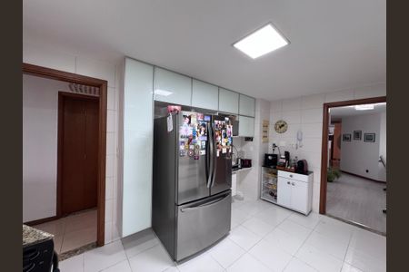 Apartamento à venda com 157m², 4 quartos e 3 vagasCozinha e Área de Serviço