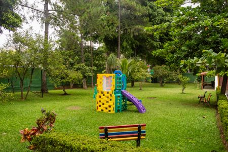 Casa de condomínio para alugar com 100m², 4 quartos e 2 vagasÁrea comum - Playground