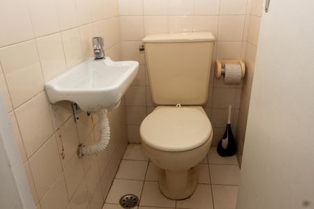 Casa de condomínio para alugar com 100m², 4 quartos e 2 vagasLavabo