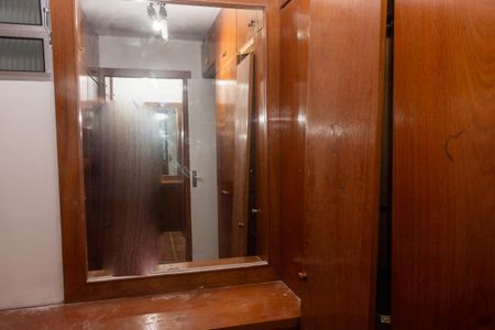 Casa de condomínio para alugar com 100m², 4 quartos e 2 vagasCloset