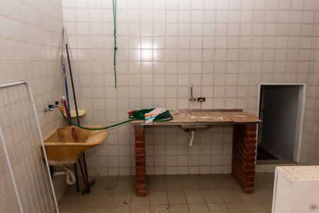 Casa de condomínio para alugar com 100m², 4 quartos e 2 vagasChurrasqueira