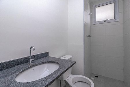 Apartamento à venda com 42m², 2 quartos e 1 vagabanheiro social_1