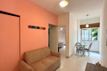 Apartamento para alugar com 1 quarto, 40m² em Leme, Rio de Janeiro