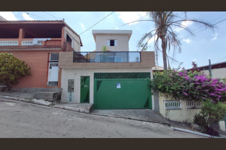 Casa para alugar com 60m², 3 quartos e 1 vagaFachada + placa