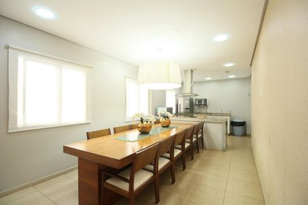 Apartamento para alugar com 55m², 2 quartos e 1 vagaÁrea comum - Salão de festas