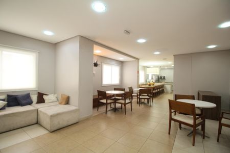 Apartamento para alugar com 55m², 2 quartos e 1 vagaÁrea comum - Salão de festas