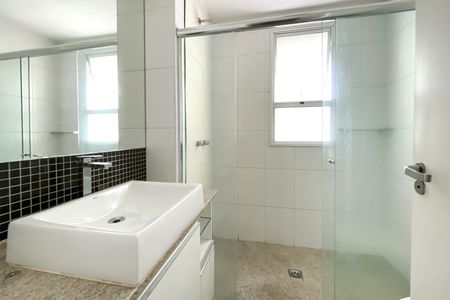 Apartamento para alugar com 127m², 4 quartos e 3 vagasBanheiro da Suíte 1