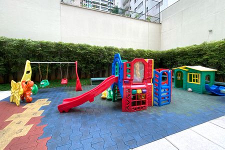 Apartamento para alugar com 127m², 4 quartos e 3 vagasÁrea comuplm - Playground