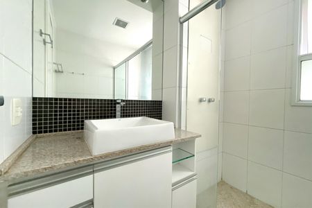 Apartamento para alugar com 127m², 4 quartos e 3 vagasBanheiro da Suíte 1