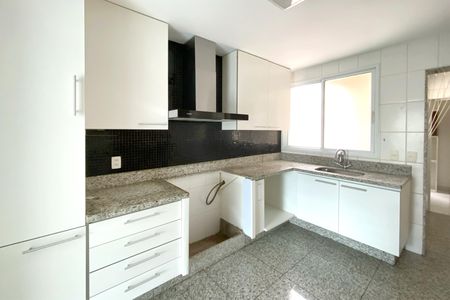 Apartamento para alugar com 127m², 4 quartos e 3 vagasCozinha