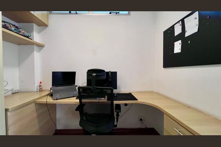 Apartamento à venda com 170m², 3 quartos e 2 vagasEscritório