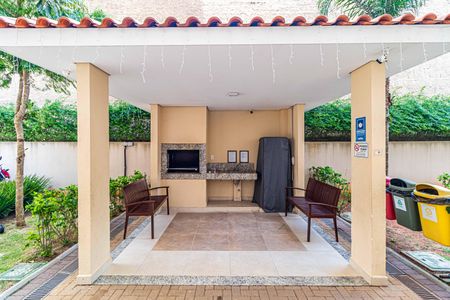 Apartamento para alugar com 40m², 2 quartos e sem vagaÁrea comum - Churrasqueira