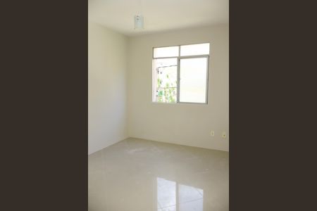Apartamento para alugar com 78m², 4 quartos e sem vaga Apartamento para alugar com 78m², 4 quartos e sem vagaSala