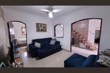 Sala de casa para alugar com 3 quartos, 294m² em Vila Virginia, Itaquaquecetuba