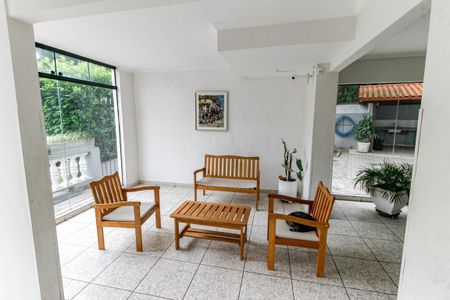 Apartamento para alugar com 70m², 2 quartos e 1 vaga Apartamento para alugar com 70m², 2 quartos e 1 vagaHall de entrada